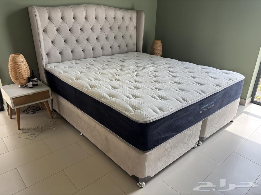 سرير و مفرش فاخر قياس كوين  منجد بقماش سويد64245110383361110