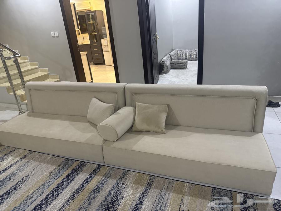 قطعتين كنب نظيفة لون بيج64233982742531110