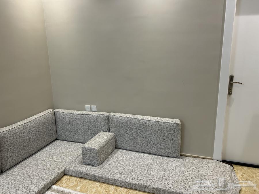 جلسة ارضية للبيع64246142397826111