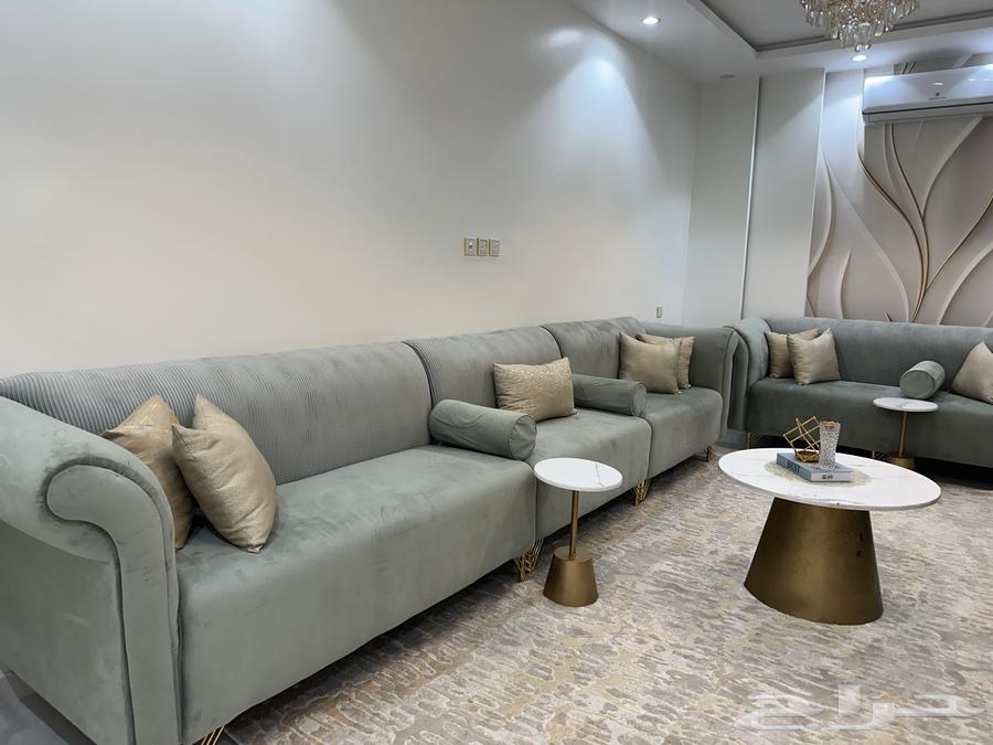 4-in-6 sofa, table, and mat64232010836227110