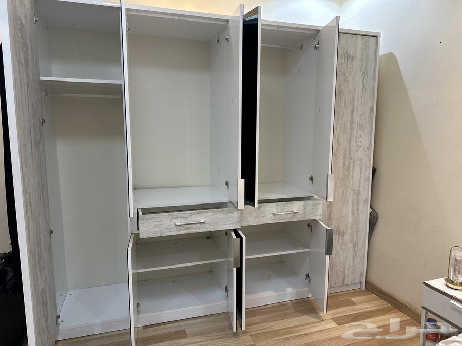 Large wardrobe for sale in Hail, clean and in excellent condition64252480855043113