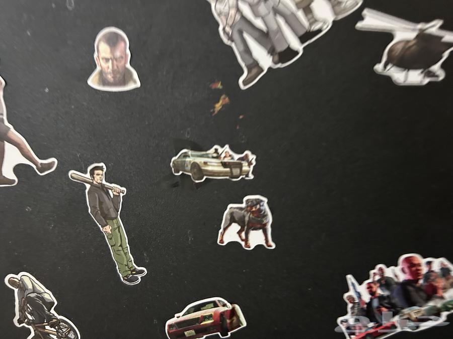 PlayStation 4 bundle with two controllers, light usage64255537139330111