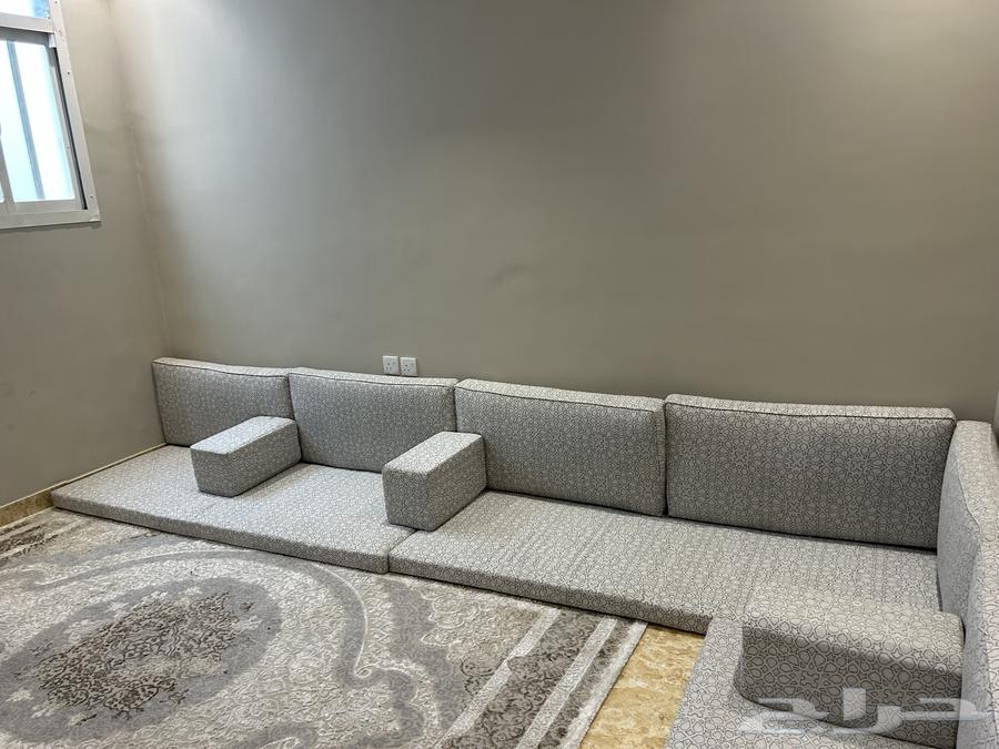 جلسة ارضية للبيع64246142397826110