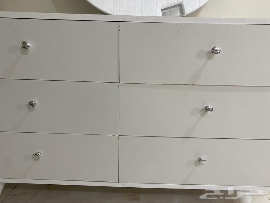 Hello, I have a hairdryer and a mirror unused for sale64245969321858110