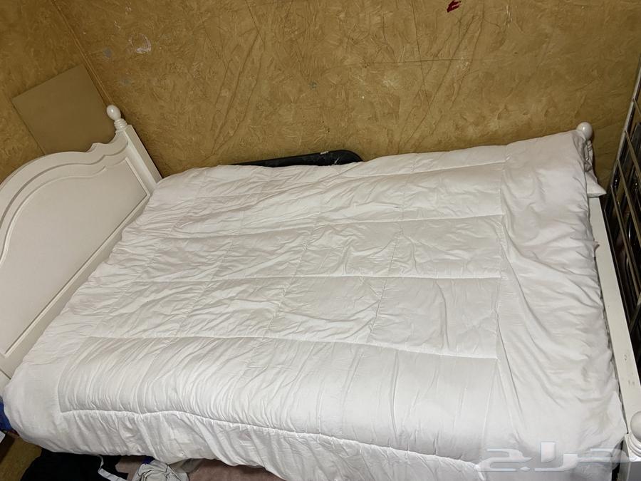 سرير مع المرتبه 400 سبب البيع مسافرين64254244530691110