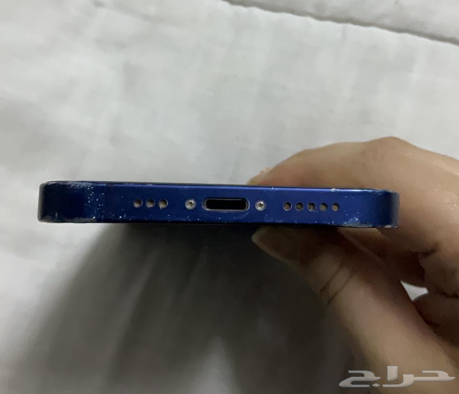 iPhone 1264235175998977114