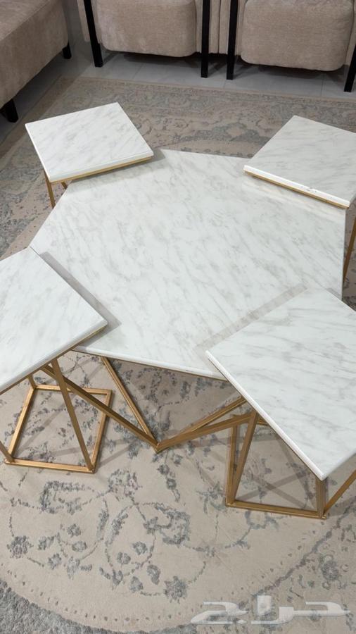 طاوله للبيع64253578395521110