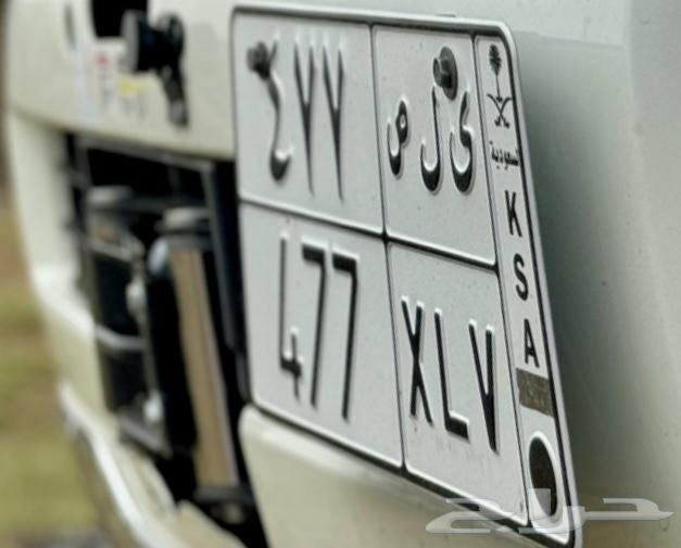 For sale, a triple-digit license plate 47764408878145283110