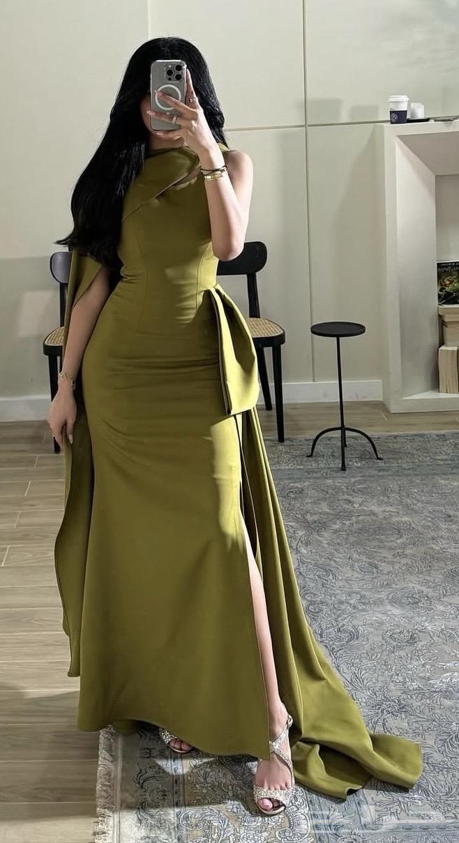 فستان من مصممه كويتيه64247727489667110