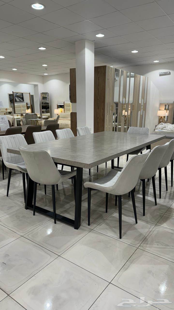 طاولات طعام خشبية فخمة - Dining table64249424970370110