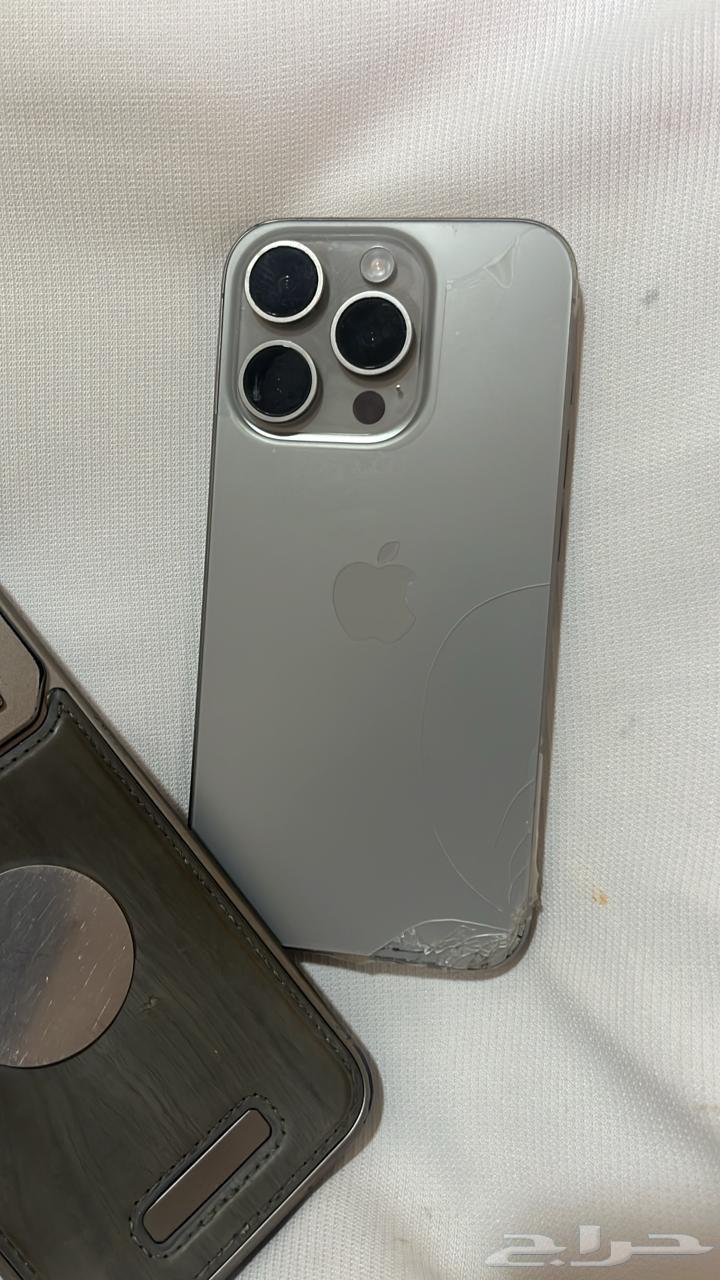 آيفون 15 برو64247509916673111