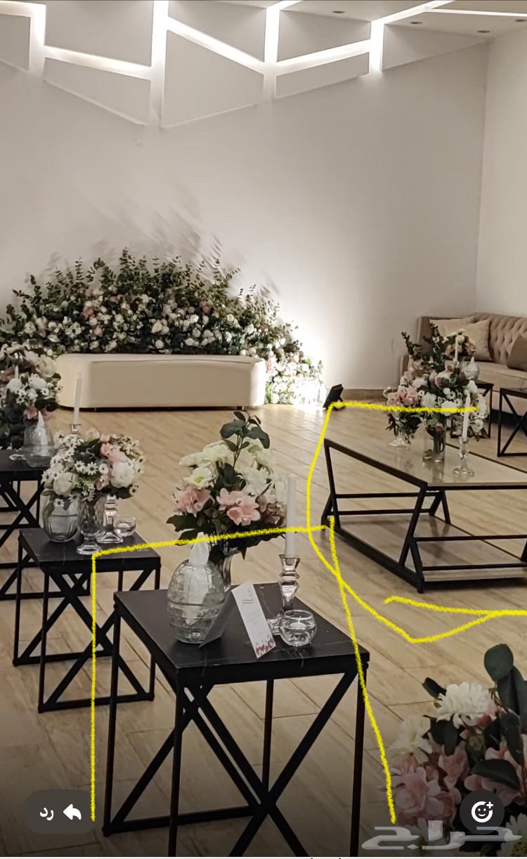 Tables in good condition64238381372419110