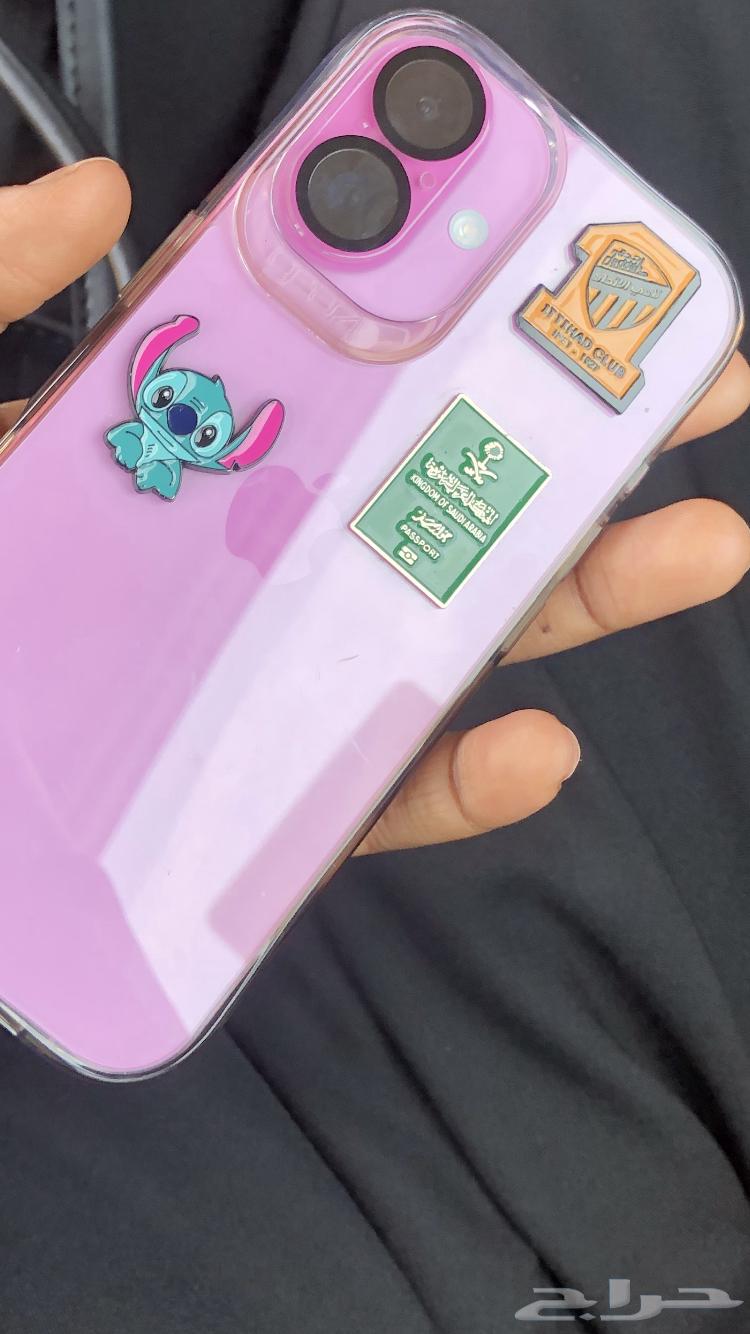 ايفون 16 وردي مع الكرتون والفاتوره مقفل الايكلاود64236087867906110