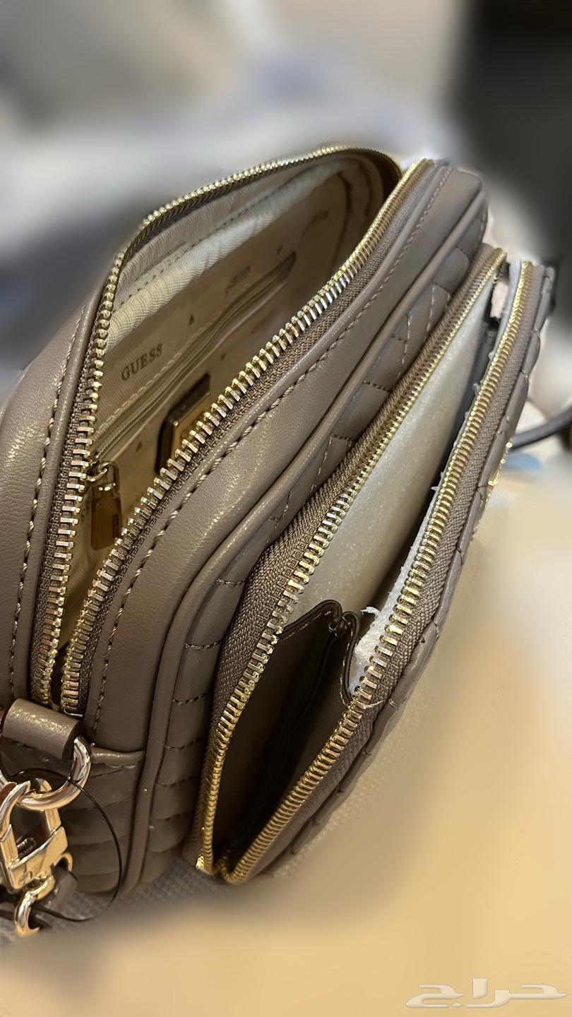 شنطة جديدة من ماركة GUESS64247162109697113