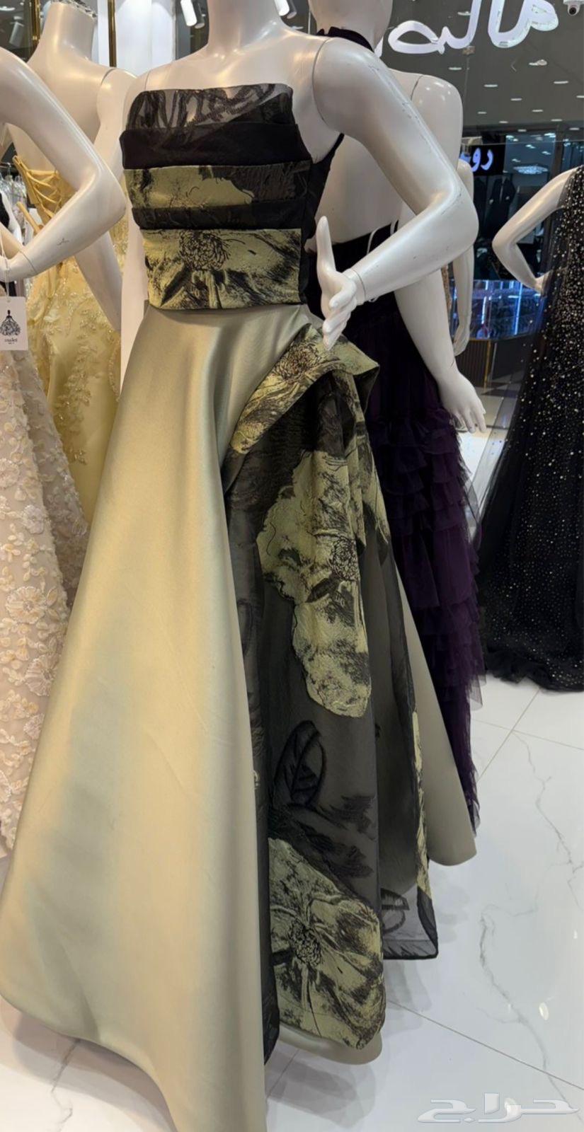 فساتين للبيع64249847313410112