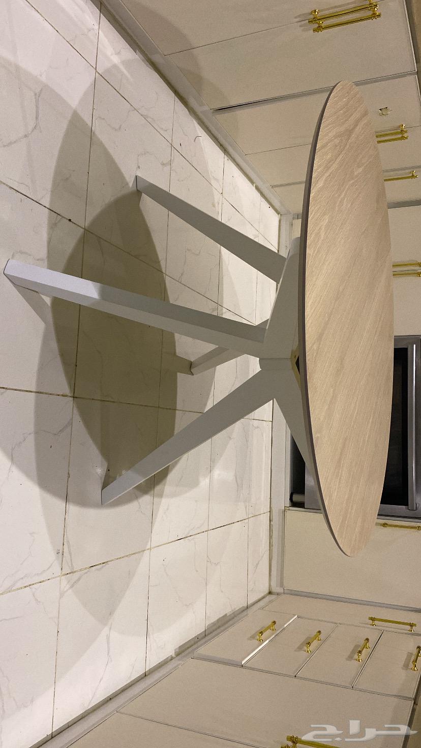 Dining table64251393954049110