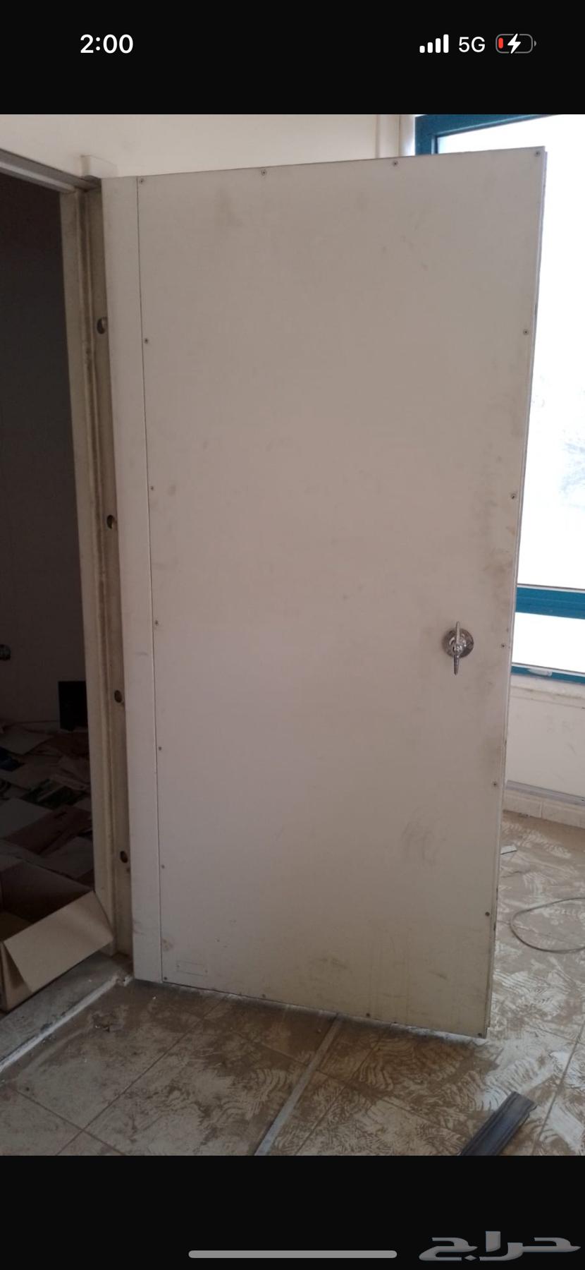 ابواب مصفحه فولاذ وابواب خشب للبيع64243170171393110