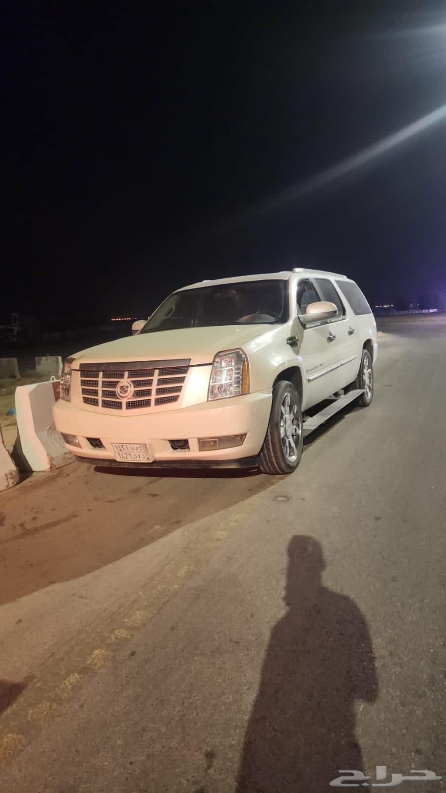 اسكاليد 2009 طويل للبيع اوالبدل بسياره صغيره64415760063873111