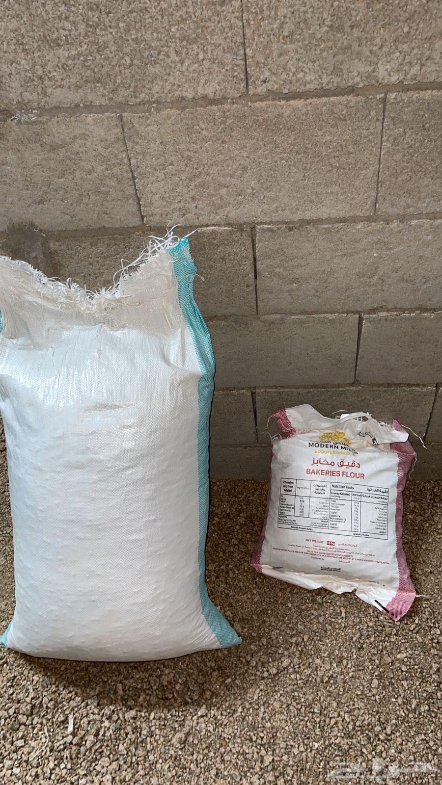 أعلاف مكعبات للبيع64248697186050110