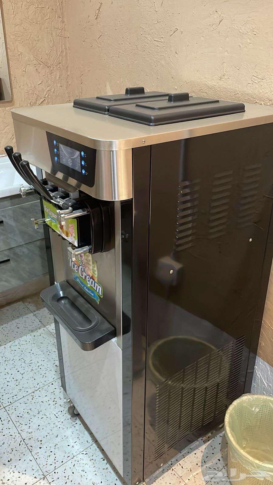 اله اسكريم جديده ونظيفه64237741288834110