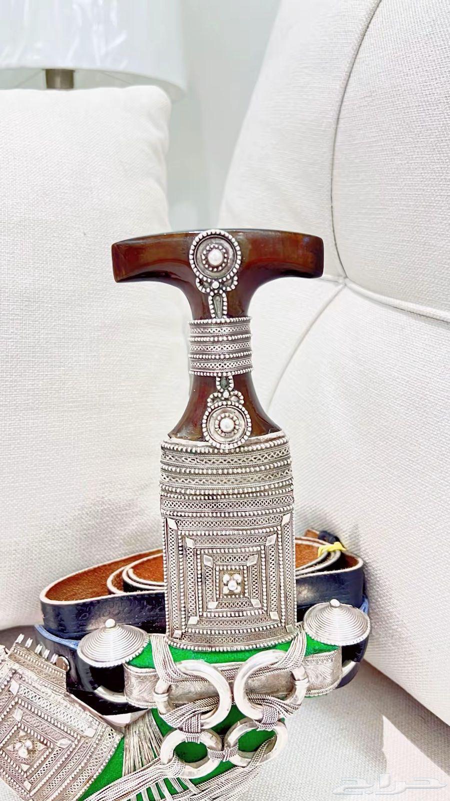 خنجر قرن بهيص احمر64250753815425112