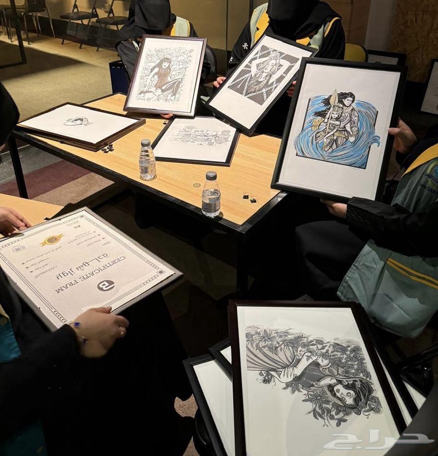 استقبل طلباتكم للرسم ب 50 ريال من الاحساء64240396538114111