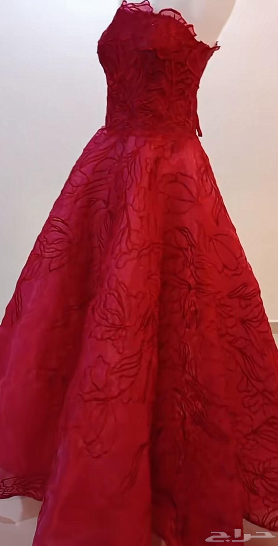 فستان سهرة نظيف وجديد64250753939329110