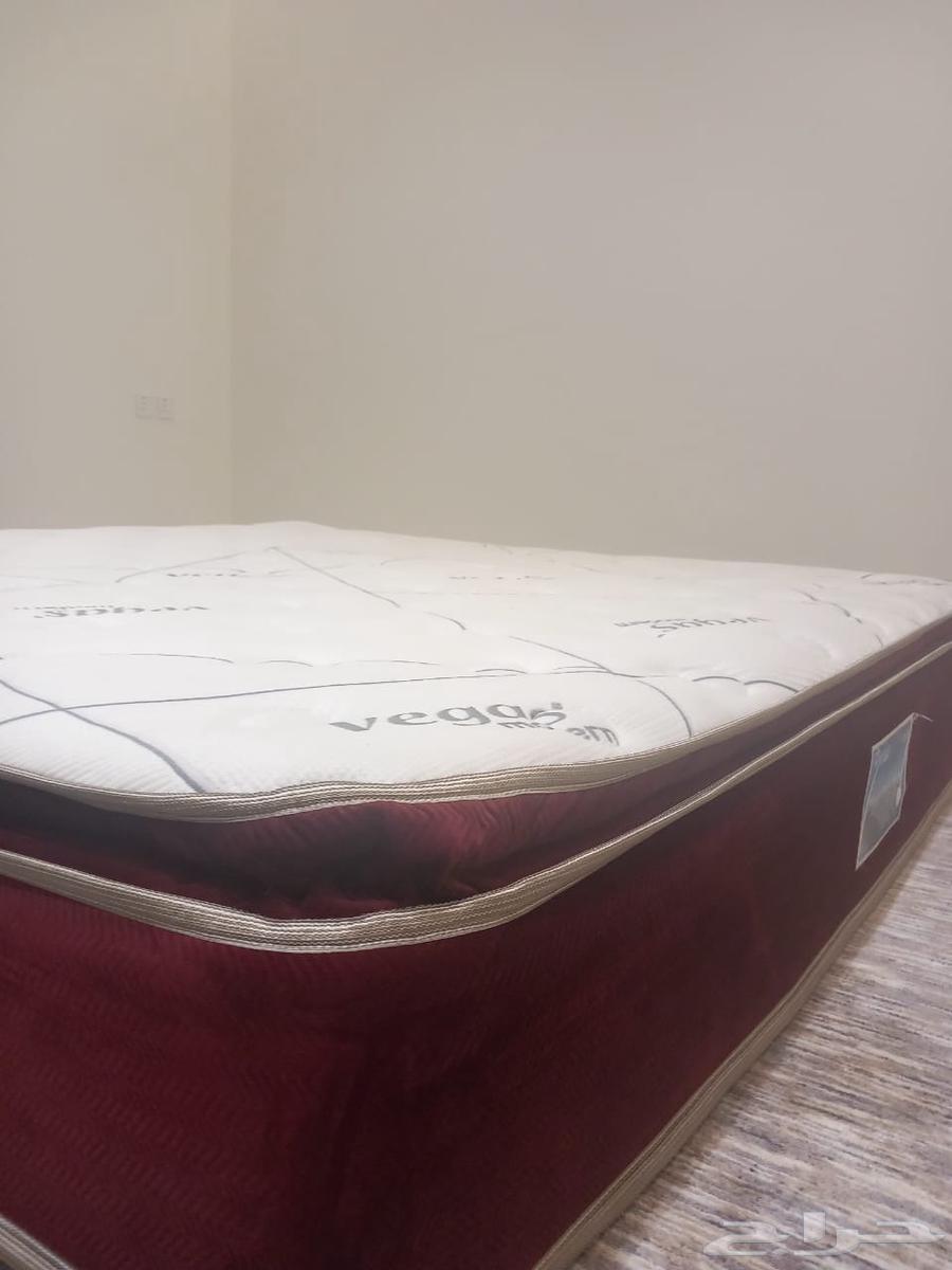 مرتبة سرير كبيرة للبيع64240548442115113