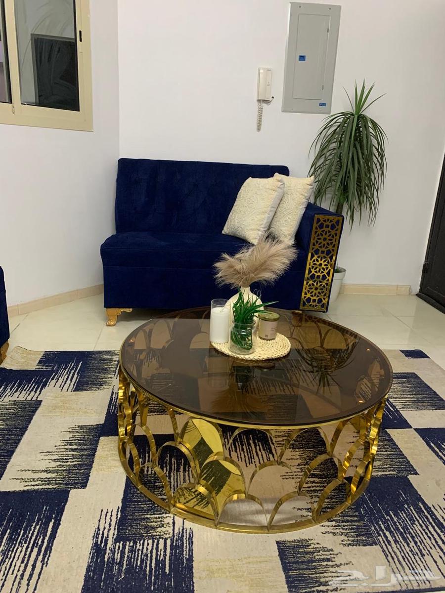 كنب وطاوله وفرشه نضيف للبيع64232195814401113