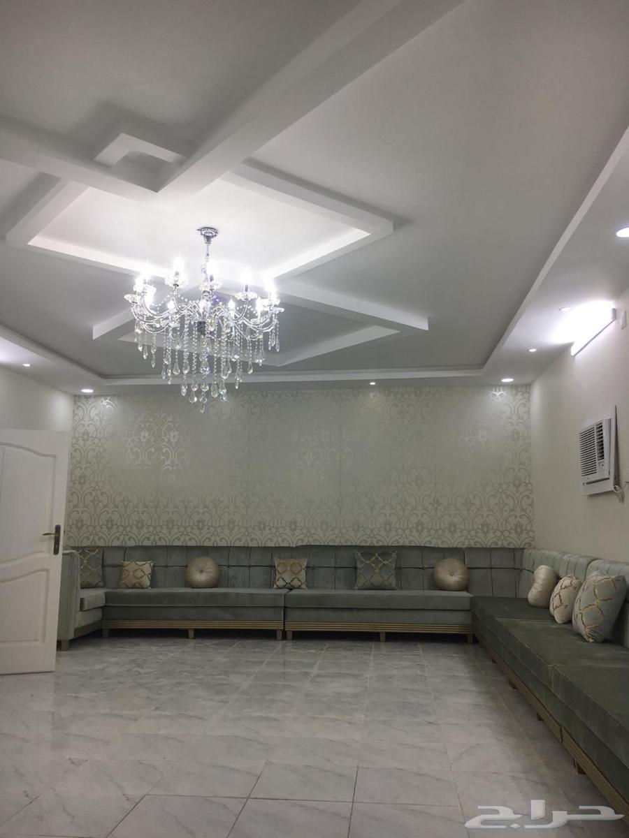 كنب مجلس نظيف للبيع64237727349377110