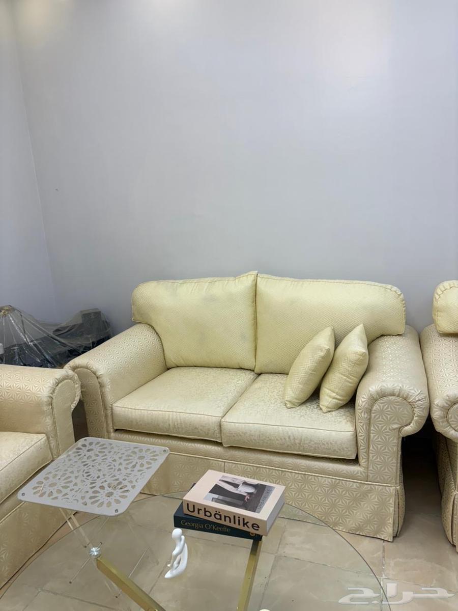 Sofa with curtain64236671203841111