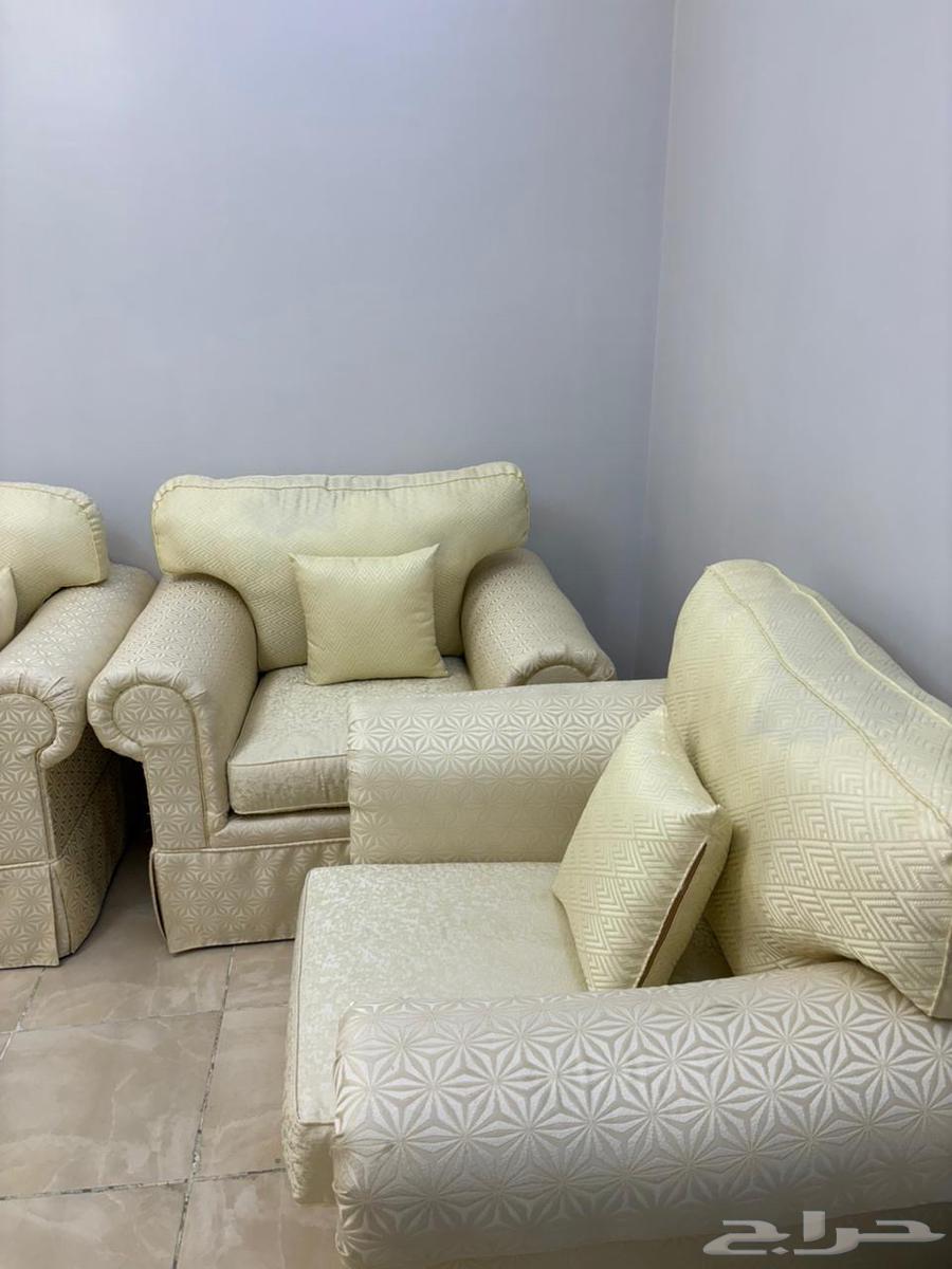 Sofa with curtain64236671203841110