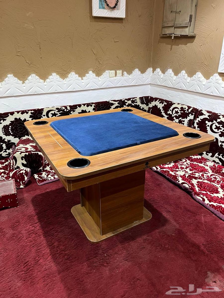 طاولة بلوت مع جاكارو64243518876162113