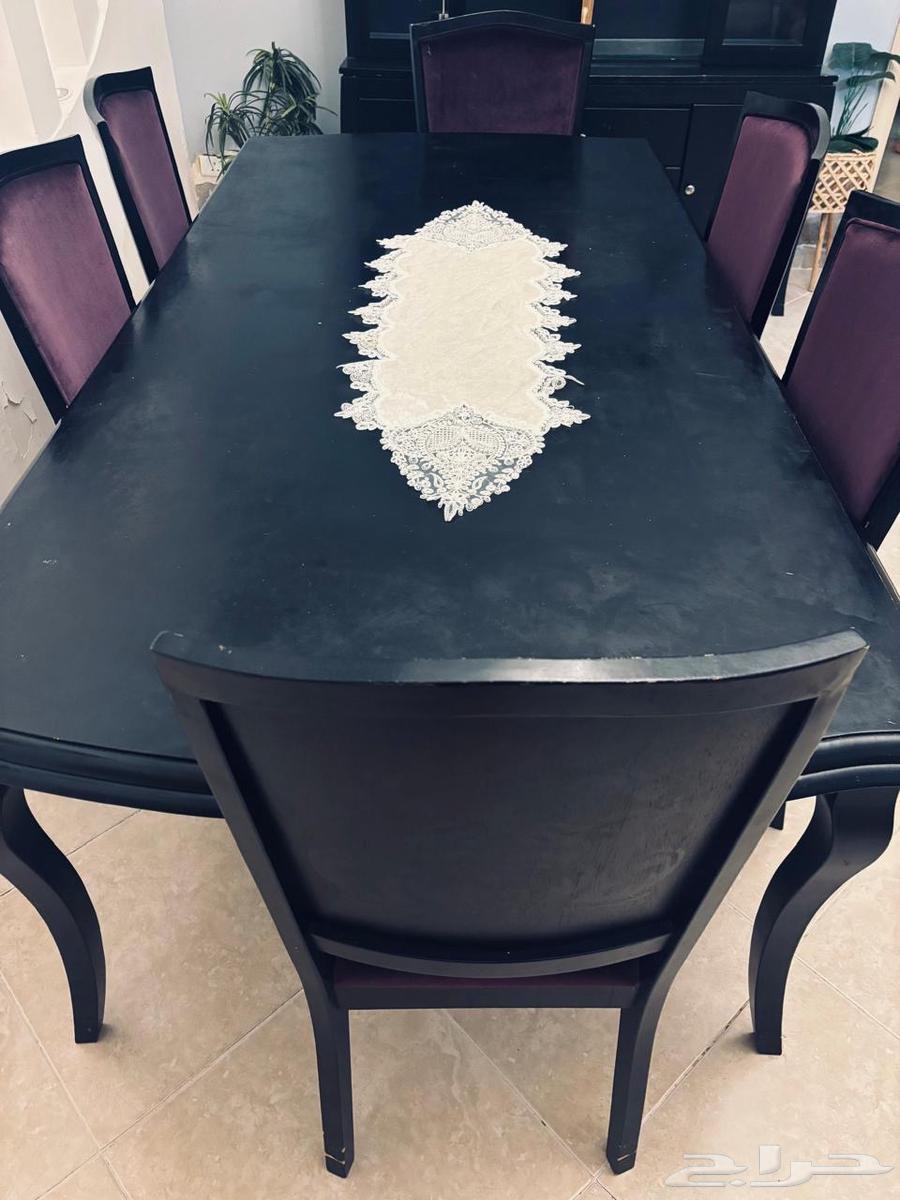 Dining table64252811806083110
