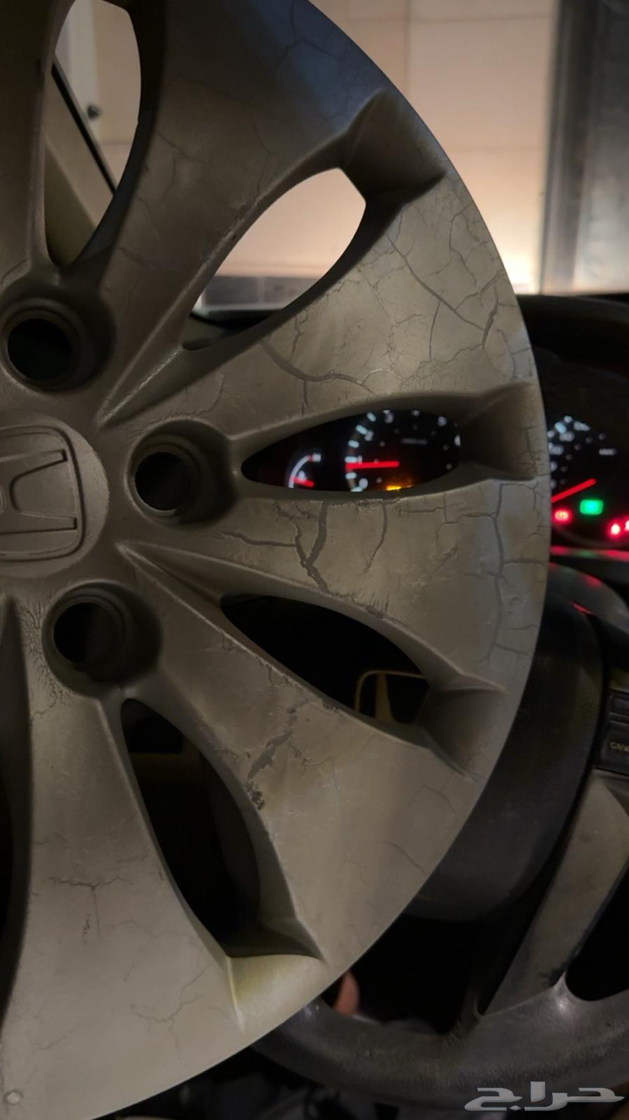 For sale, original Hyundai Accord rims, three pieces, of course, and they need painting64422178033795110