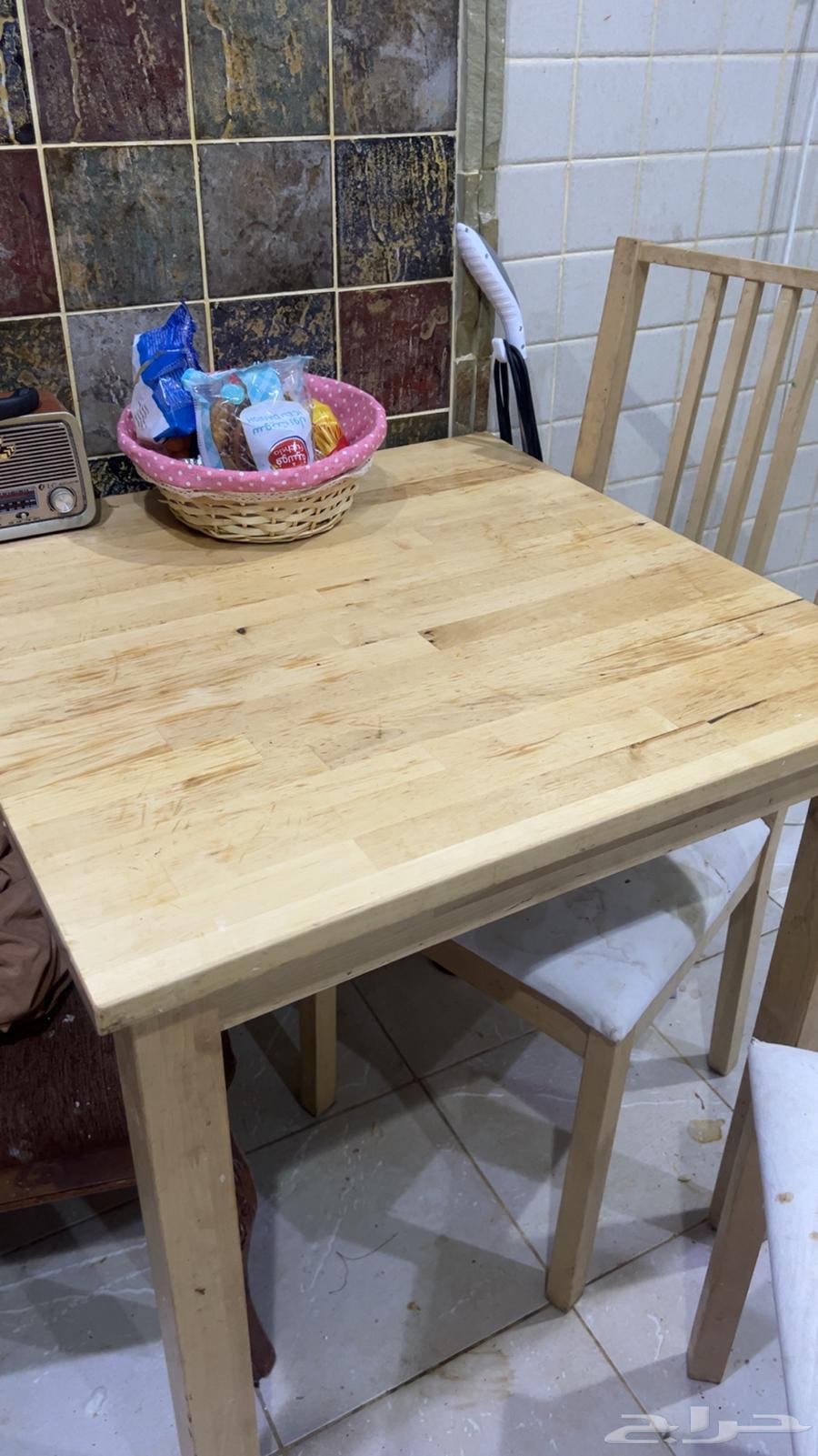 طاولة طعام ايكيا64259280935297110