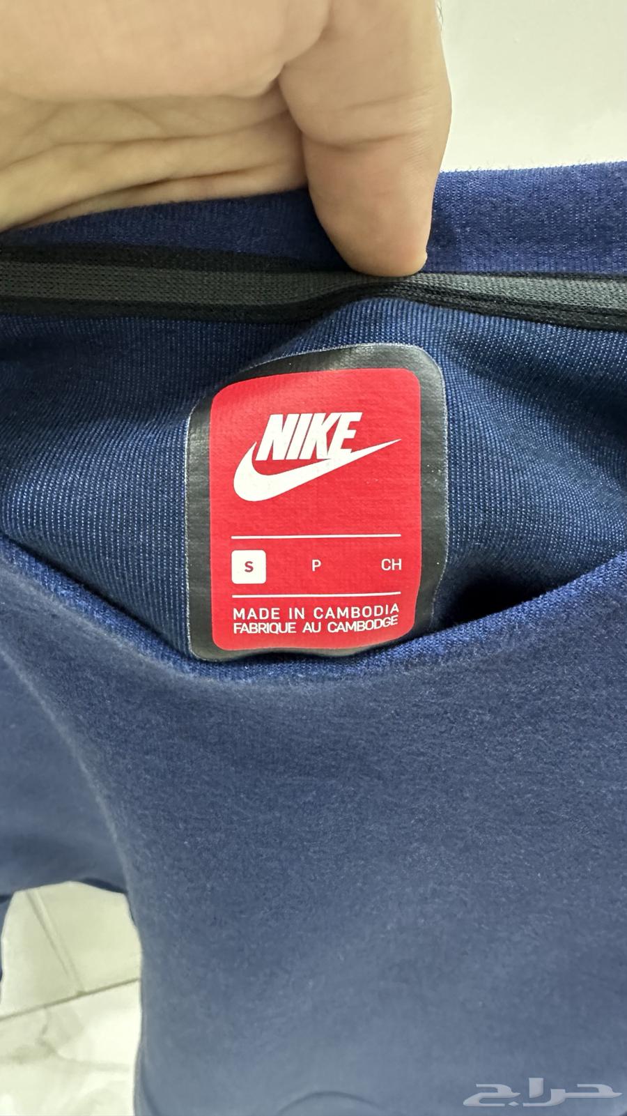 بلوفر نايك استخدام قليل جدا64271009711490111