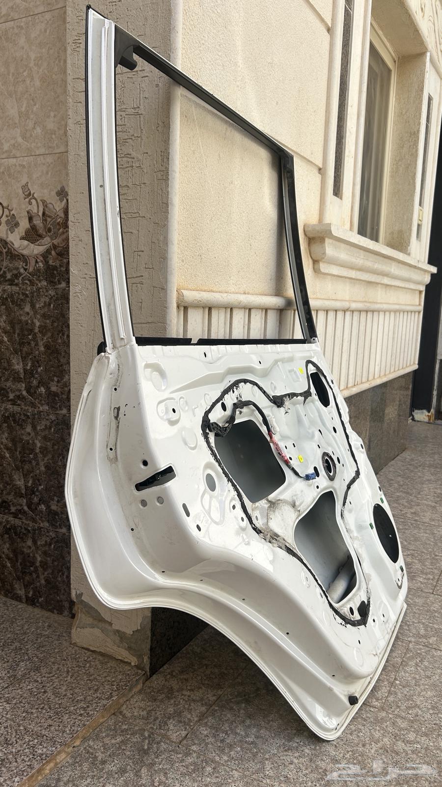 باب لكزس للبيع64424595089667112