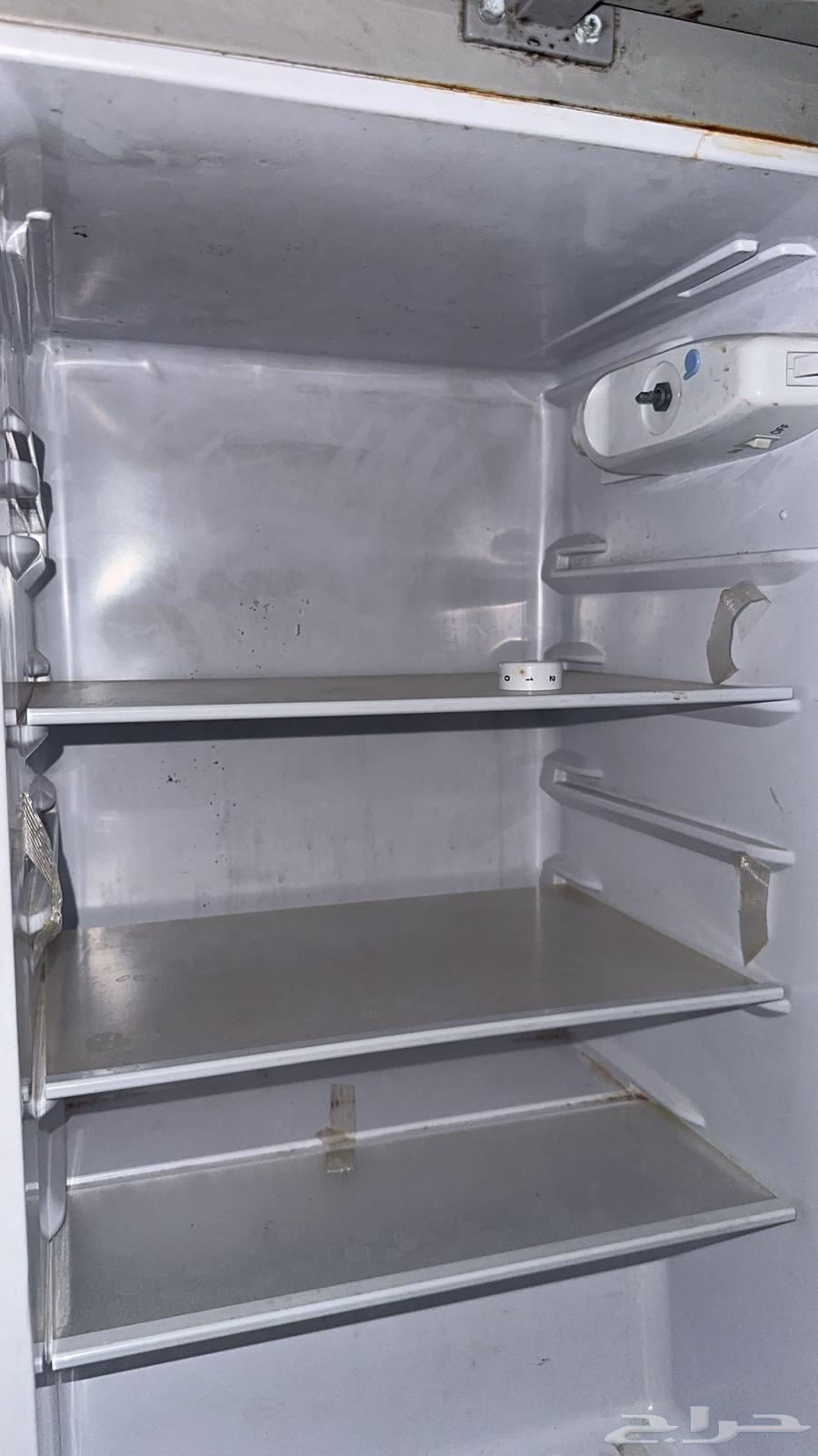 ثلاجة حجم وسط للبيع64257765750018113