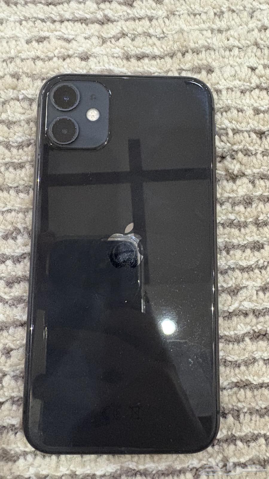 جوال ايفون11 للبيع64269383992578110