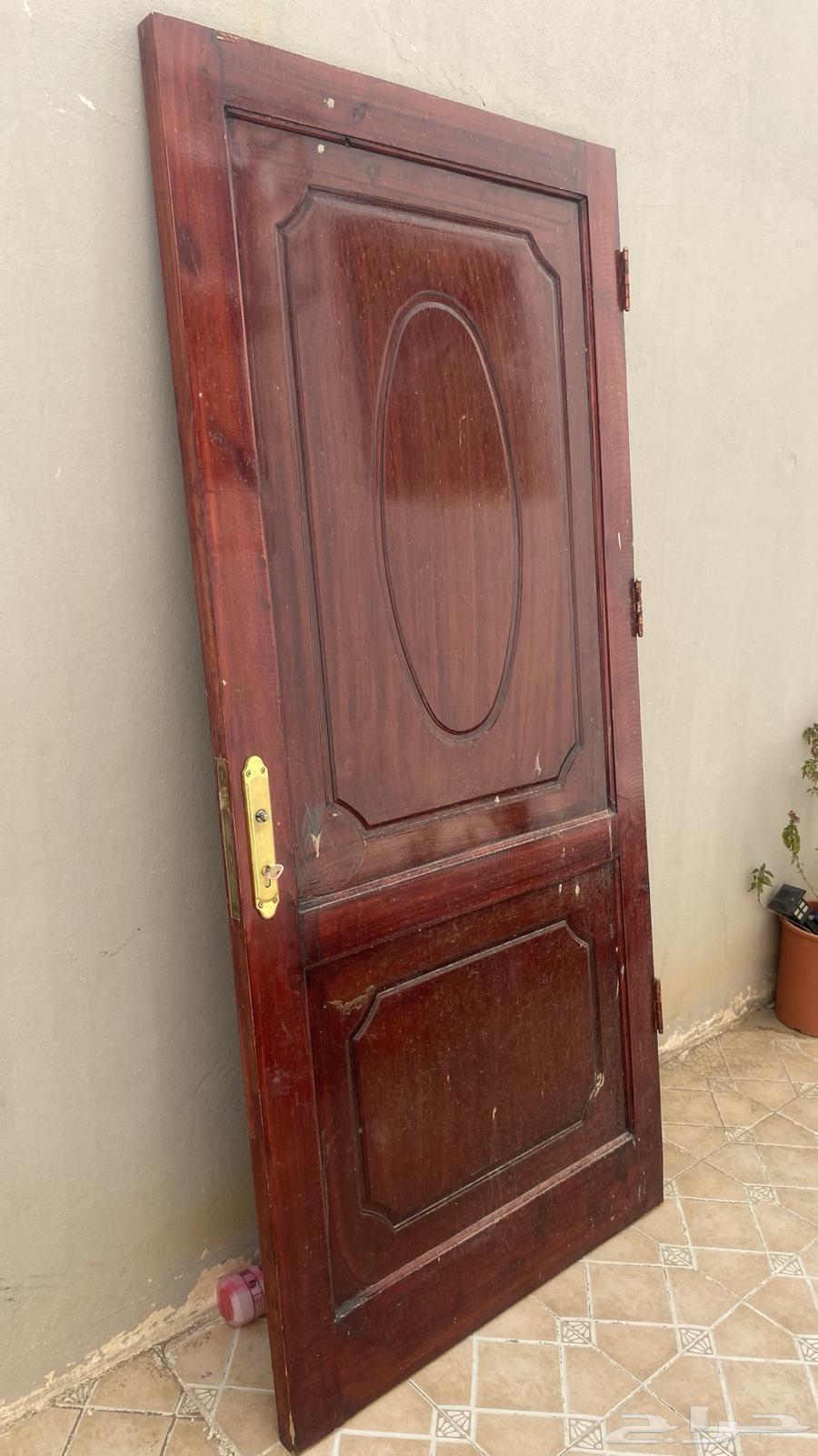 باب حديد وخشب64263035173505110