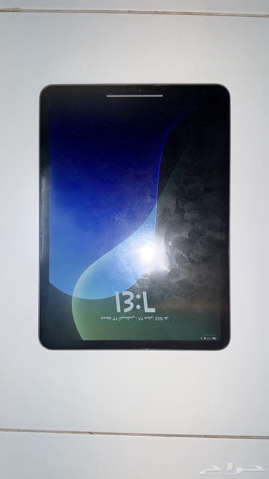 ايباد برو 11  128 قيقا مع ماجيك كيبورد اسود وقلم ابل64275955936643114