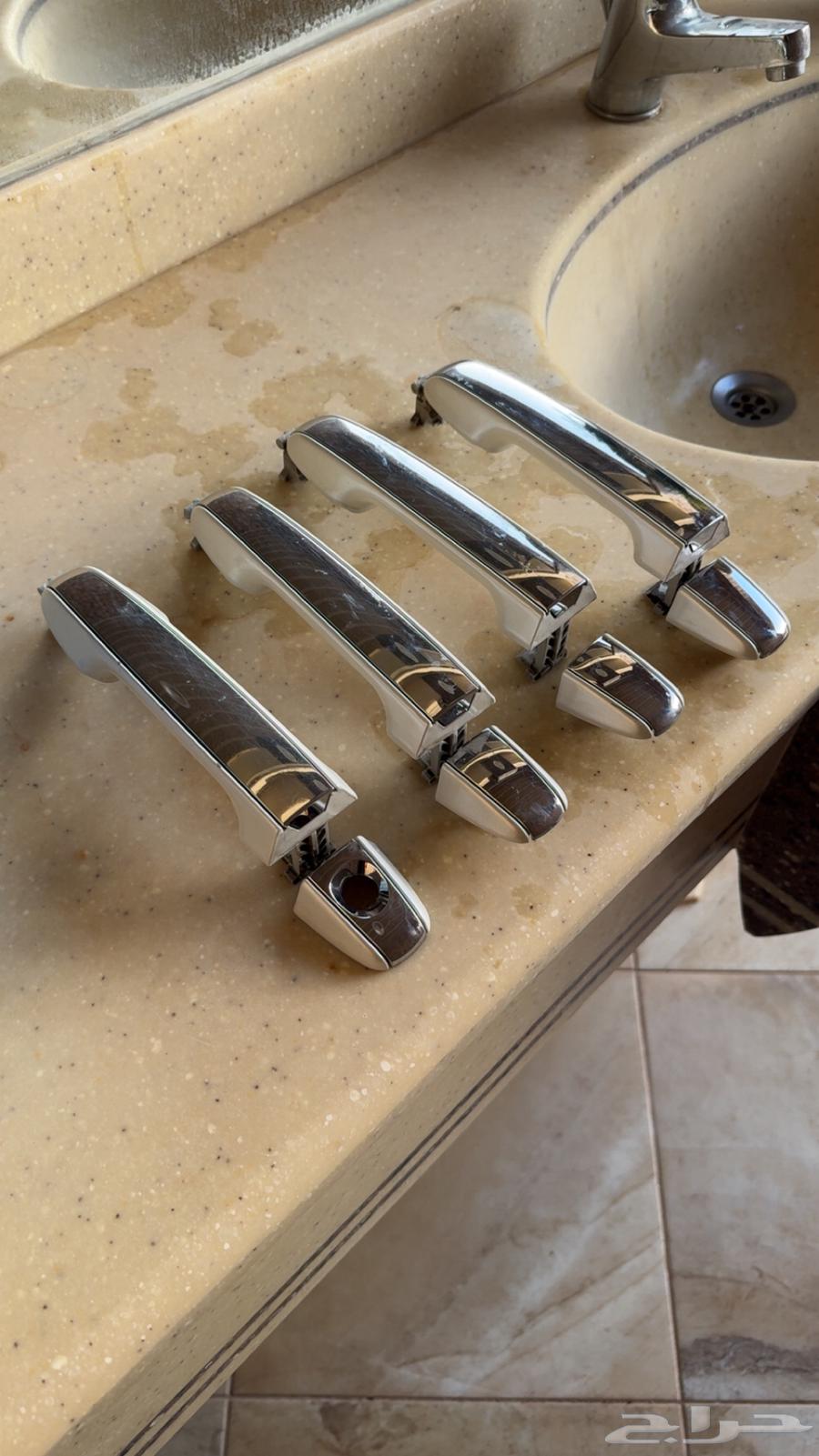 يد باب خارجي كامري فل كامل 2012 - 201564420796569218110