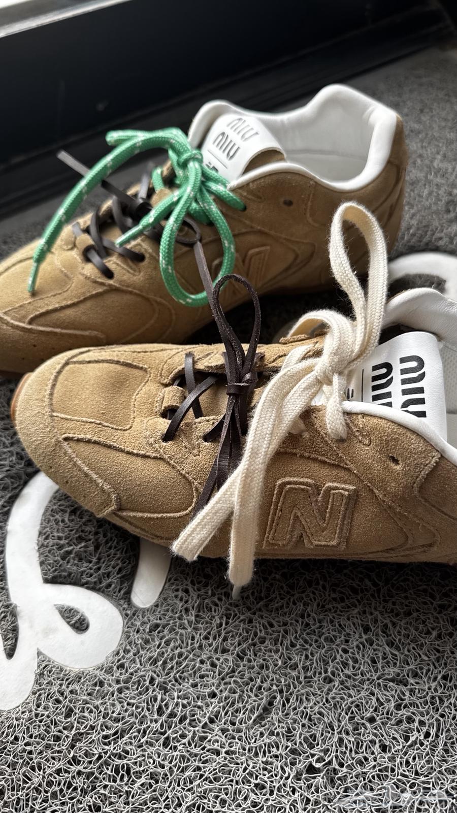 New Balance x Miu Miu Sneakers64257389475458111