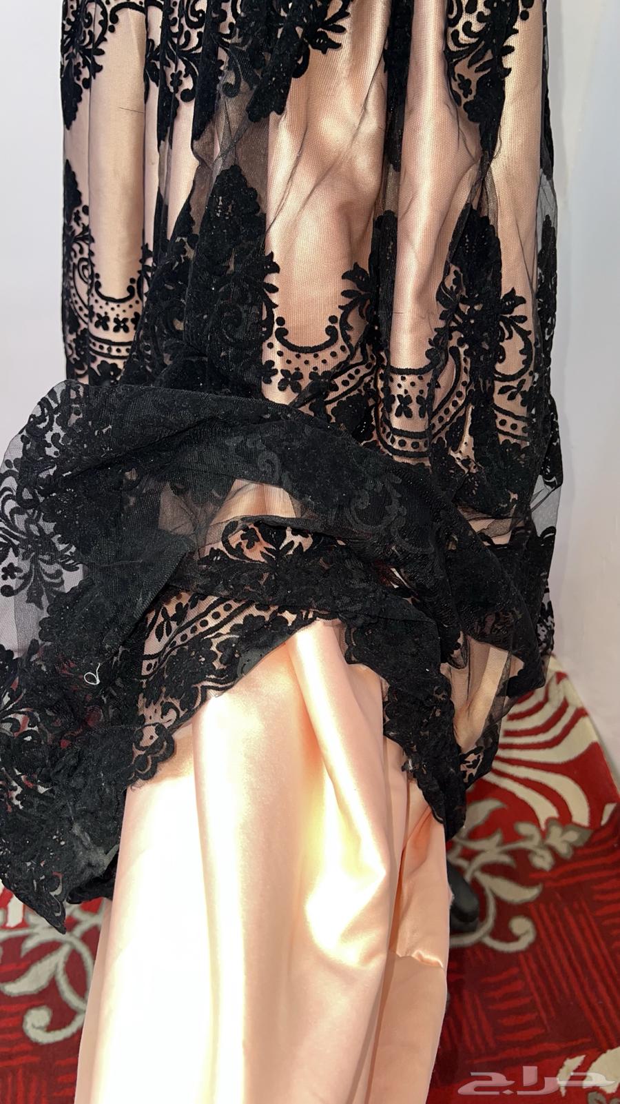 Dress size M used only 5 hours64256592835329113