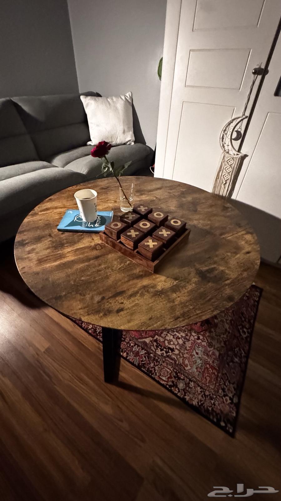 طاوله للبيع64264611222018111