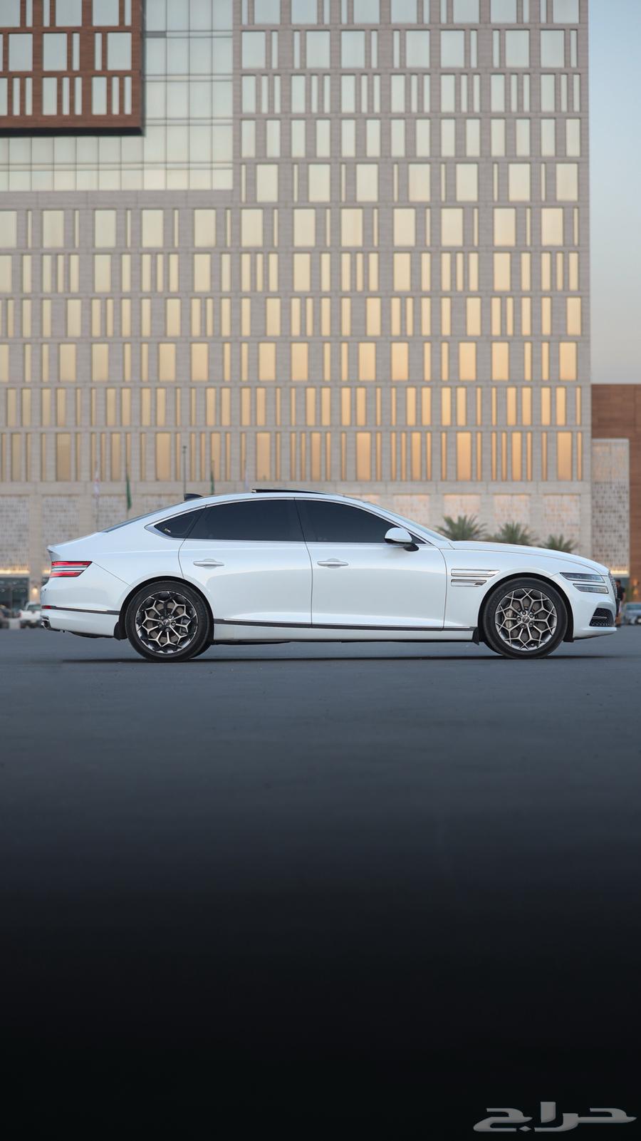 Genesis G80 .. (Where is the seller?)64425663858563114