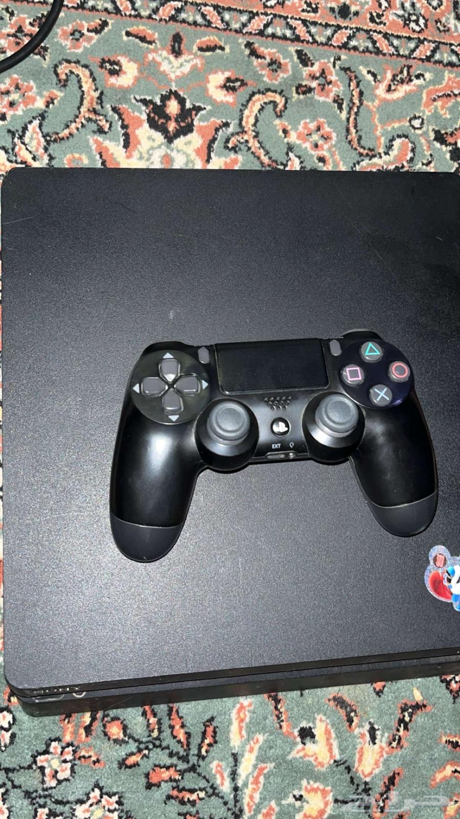 سوني 4 مستعمل نظيف استخدام 4 شهور 500 قيقا معه شاشه 19 بوصه64257389706243111