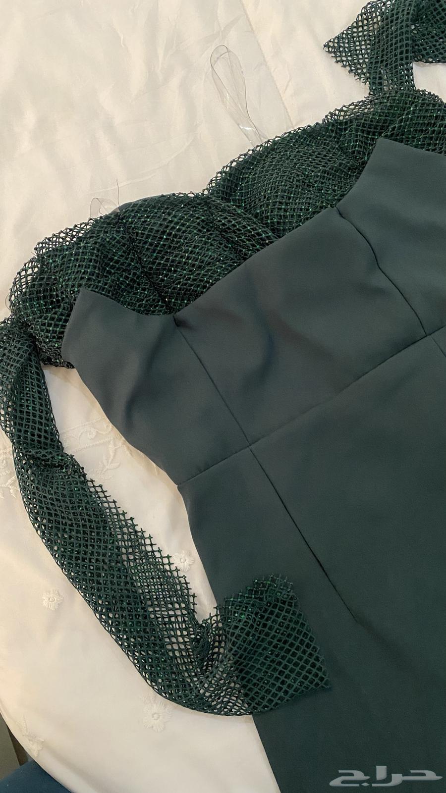 فستان مستعمل للبيع64266316689666110