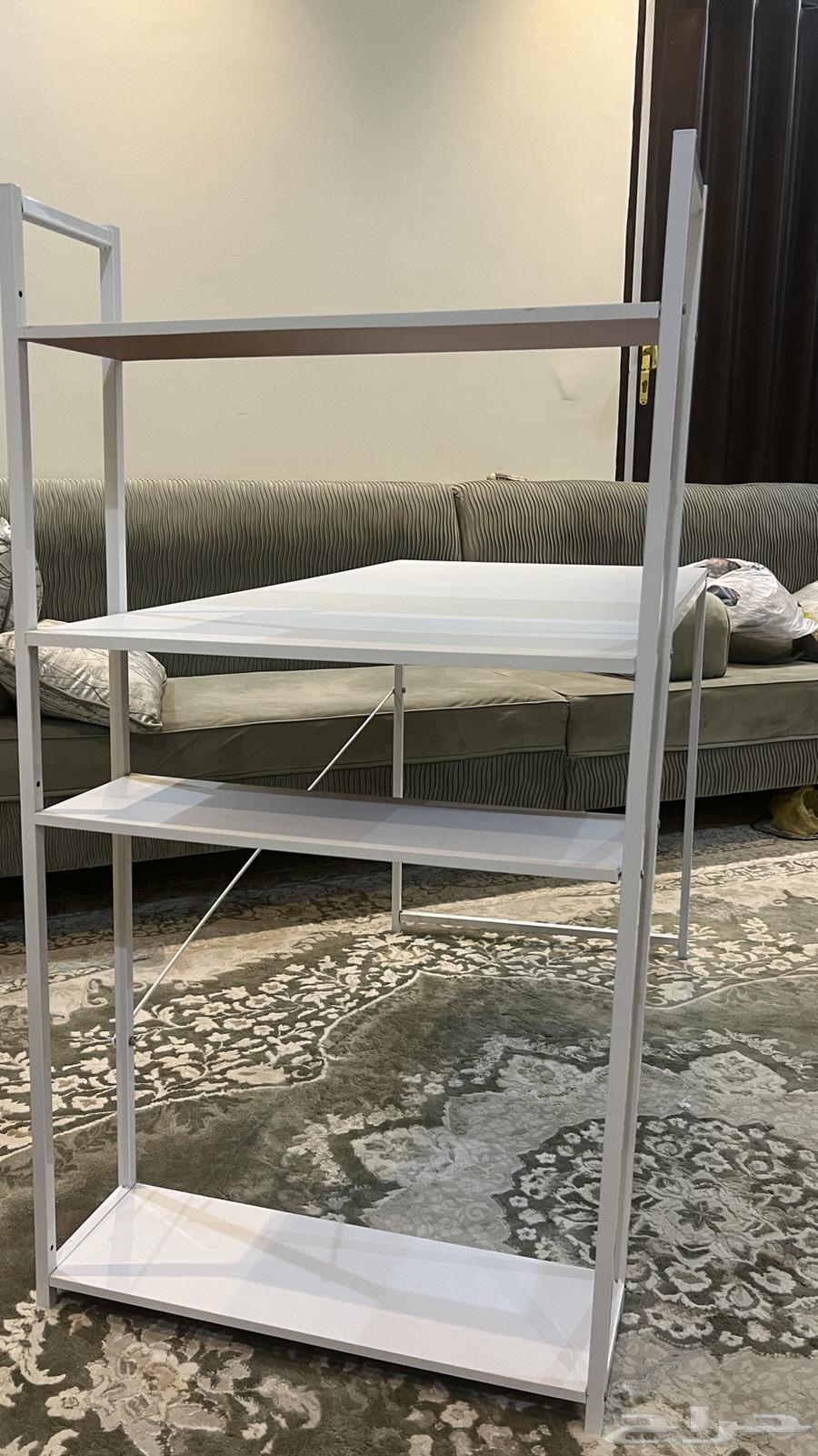 طاولة للبيع ب100 ريال64261703189250112